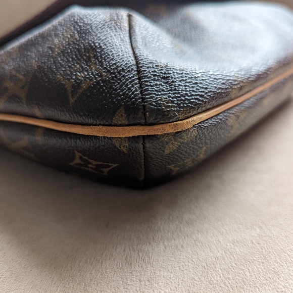 Authentic Louis Vuitton Musette GM Crossbody Messengar Bag - Picture 3 of 12